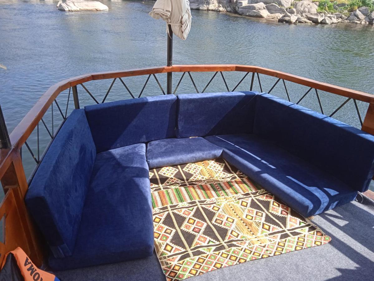 Houseboat Hotel And Nile Cruises Zainoba アスワン エクステリア 写真